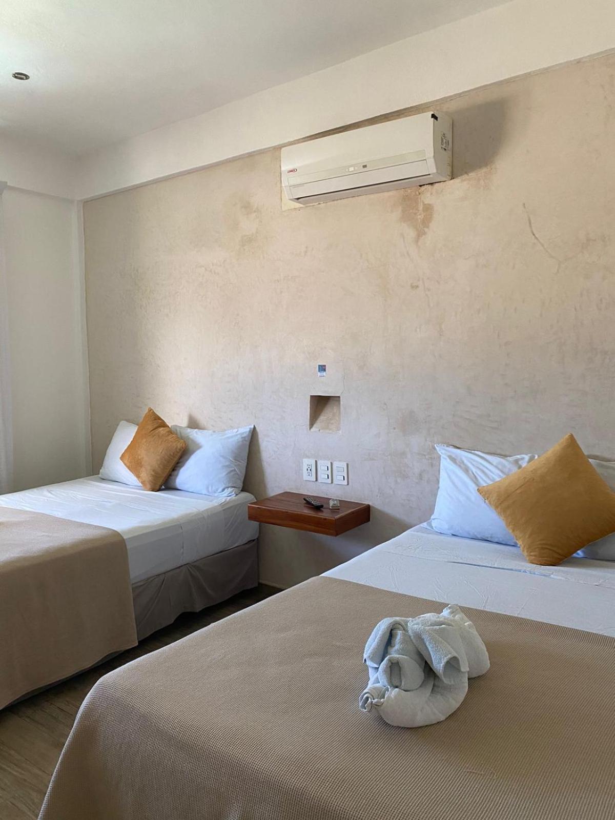 Hotel Pelecanus Suites Holbox Exteriör bild