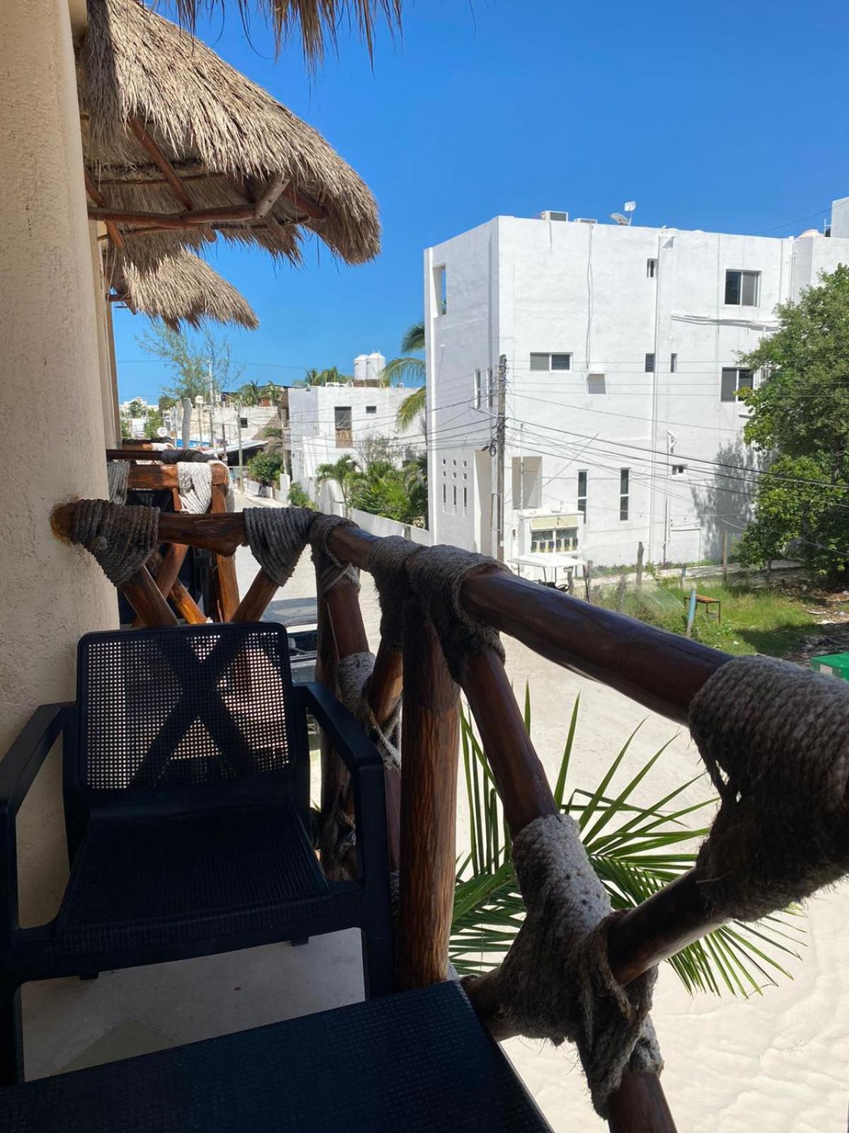 Hotel Pelecanus Suites Holbox Exteriör bild