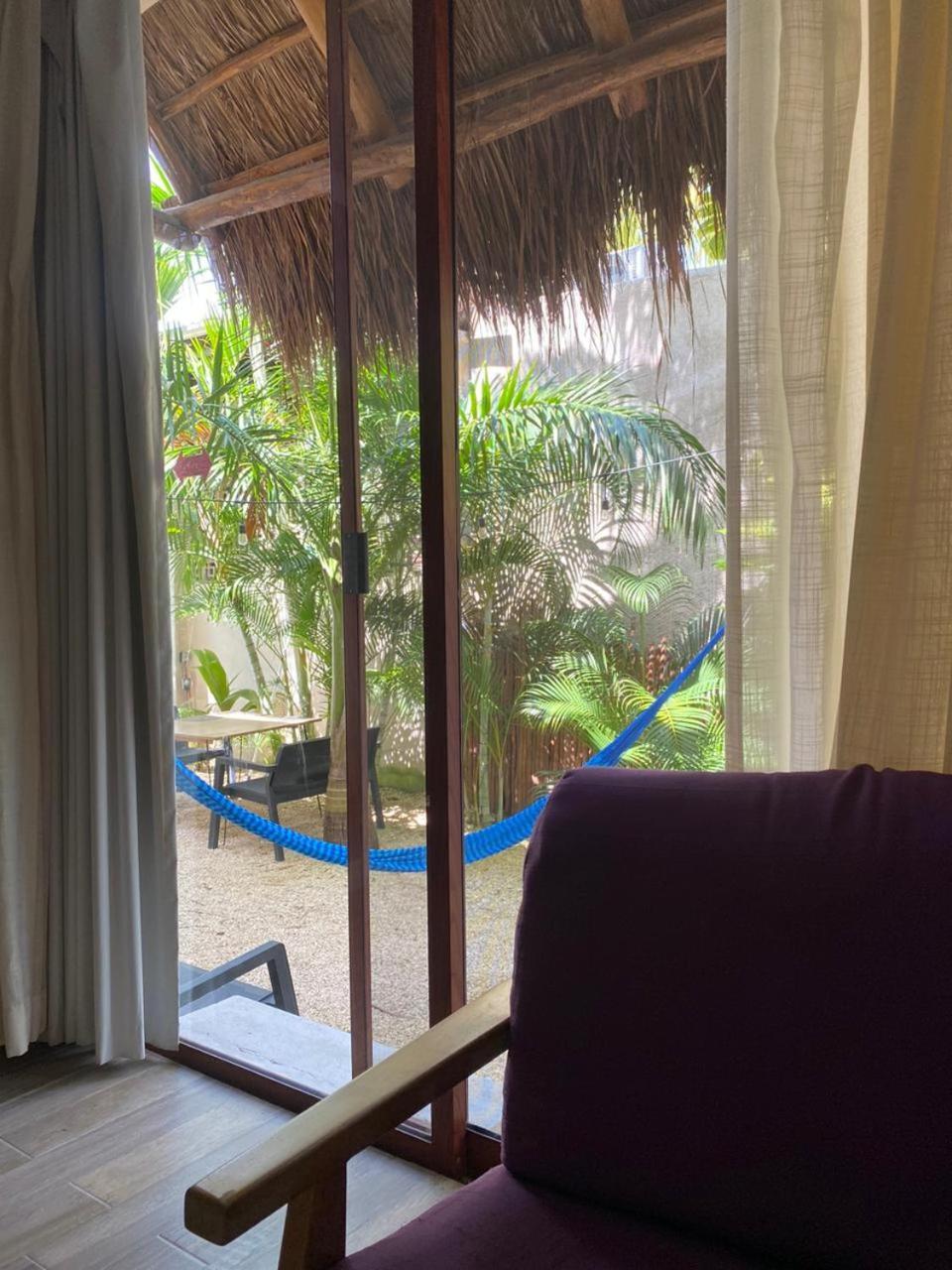 Hotel Pelecanus Suites Holbox Exteriör bild
